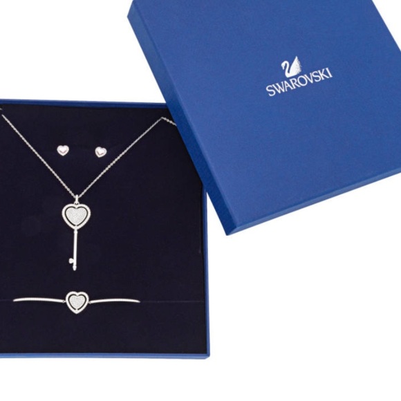 Swarovski crystal jewelry 5261326 Engaged set, earrings, bracelet, necklace